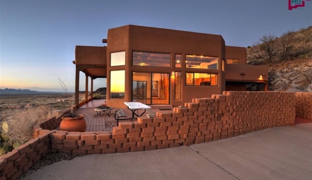 Executive Home With Endless Views In Soledad Canyon!