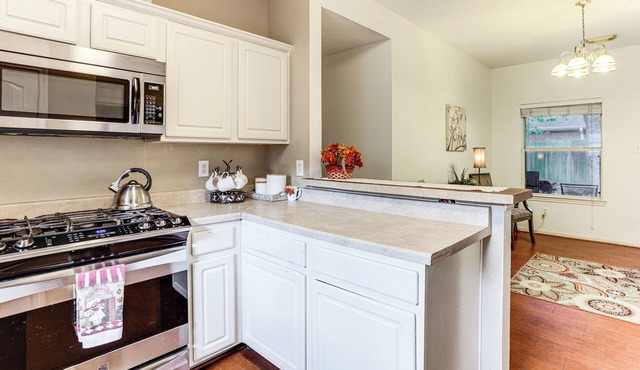 Explore Houston & Beyond! Spring Home w/Backyard