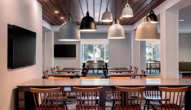Fairfield Inn and Suites by Marriott Kelowna