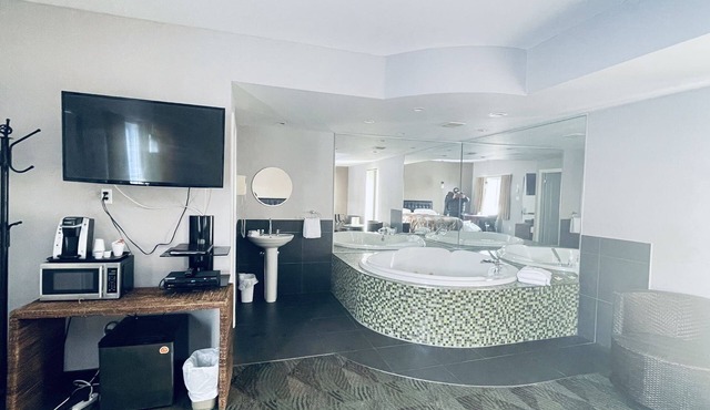 Falcon Motel Brossard