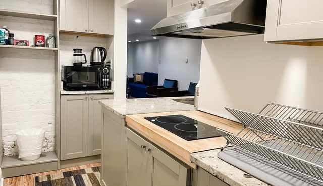 Family-Friendly 1 Bedroom - Mt. Pleasant-AdMo-CoHi