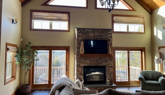 Family Friendly Stratton Home for All Seasons, 7 min to ski mountain