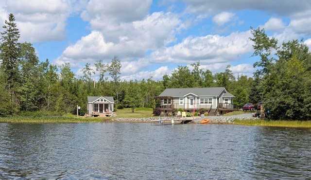 Family Lakehouse Retreat