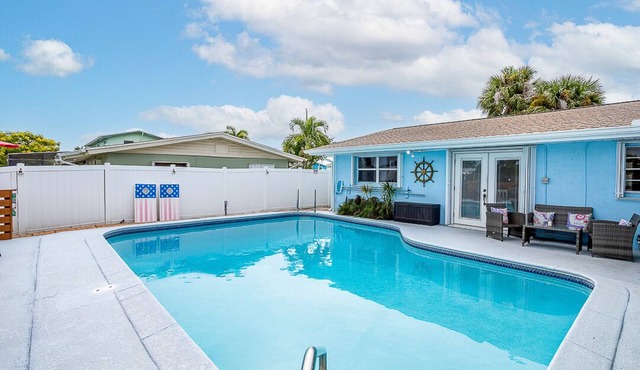 Family Vacation Home with pool, canal access for fishing or kayak with dolphins