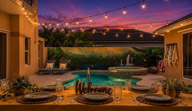 Fenced Yard & Pool · BBQ & Kayaks