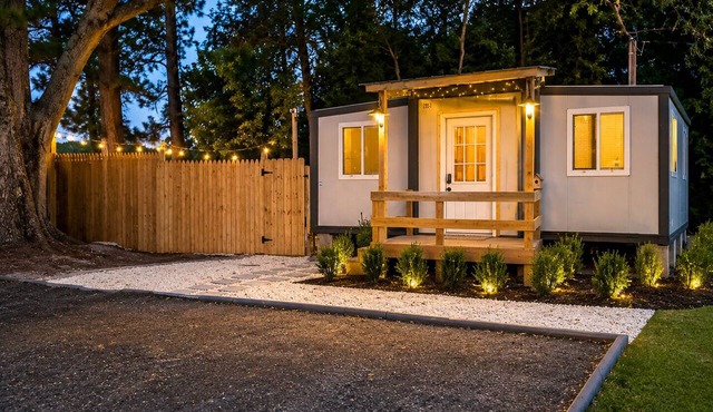 Firefly Hollow, Fire Pit & Outdoor Shower, 6 Minutes to Coushatta Casino in Oberlin