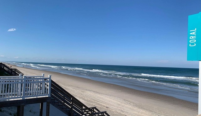 Forget Me Knot Corolla Oceanside, 5 min walk to ocean, views, private, clean