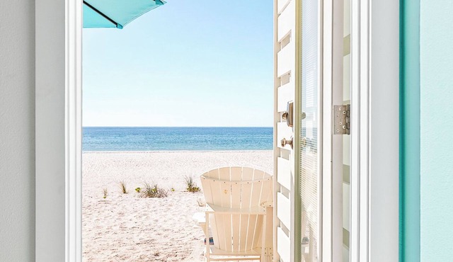 Four Beach Lovers 1 | Your Toes in the Sand Within Seconds