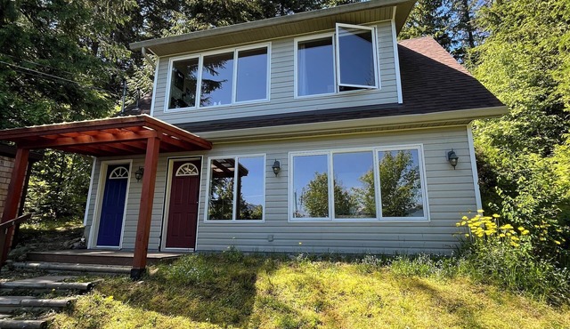 Full Suite, Lake View, NEW DECK 2026, Forest Retreat, Full Kitchen, Laundry