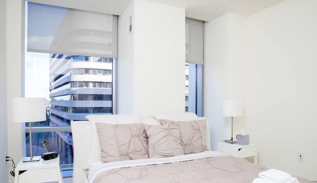 Furnished Apartment in Crystal City near Pentagon
