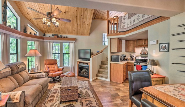 Gateway to Sunrise Resort! Show Low Cabin w/Deck