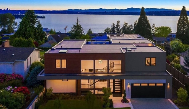 Gorgeous 4 bedroom/5 bath Designer Home, gym, AC, views!