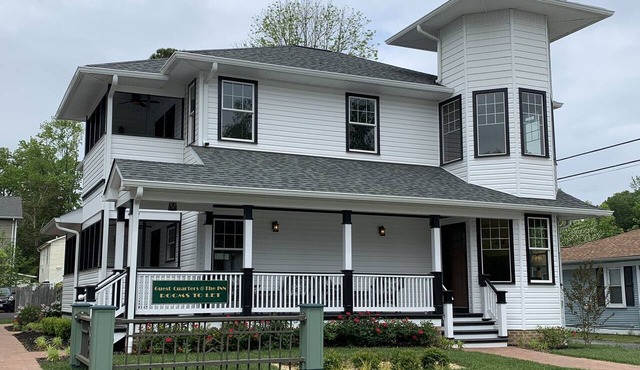 Guest quarters at the inn - 205