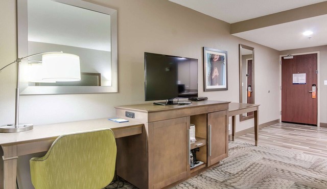 Hampton Inn Dickson in Dickson