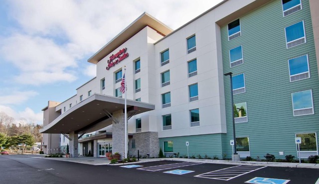 Hampton Inn & Suites Bellevue Downtown/Seattle