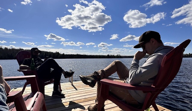 Happy Rock Lodge Waterfront family cottage