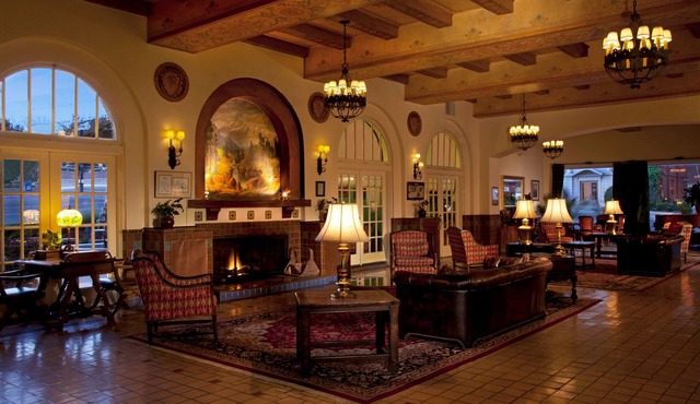 Hassayampa Inn