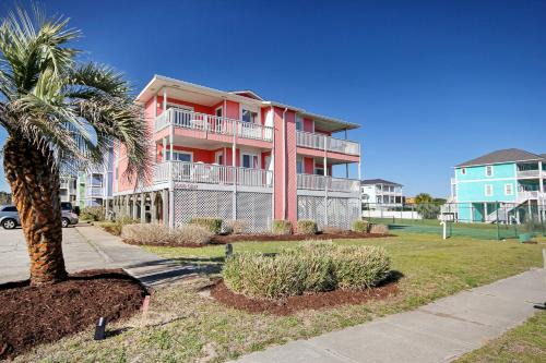 HB54 Captain's Villa 6-D