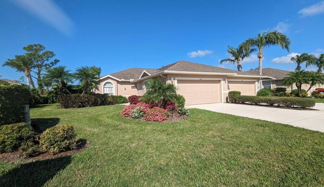 Heritage Oaks Villa Overlooking Golf Course In Gated Community