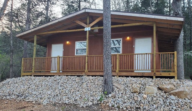 Hogan's Hideout Cottage #7