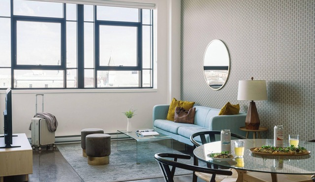 Hotel Cove-King-1BDR