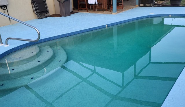 House South Venice, 5 's for a reason - comfortable @ the heart of Florida Life