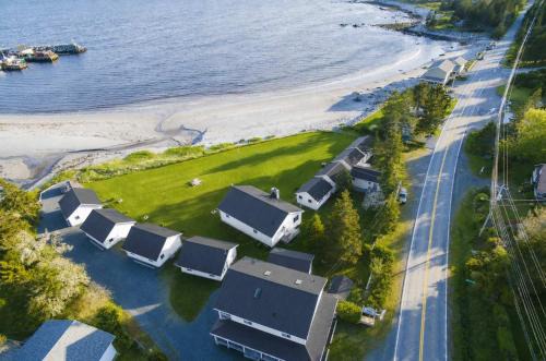 Hunts Point 1-BR Coastal Retreat - Cottage # 5