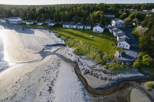 Hunts Point 1-BR Coastal Retreat - Cottage # 8