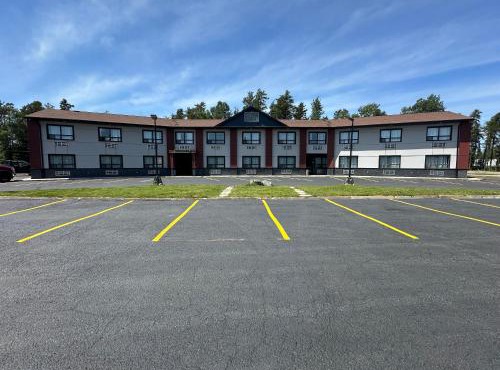 HWY 17 Hotel