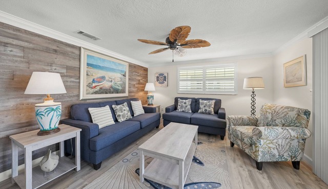 Island House Beach Resort V36