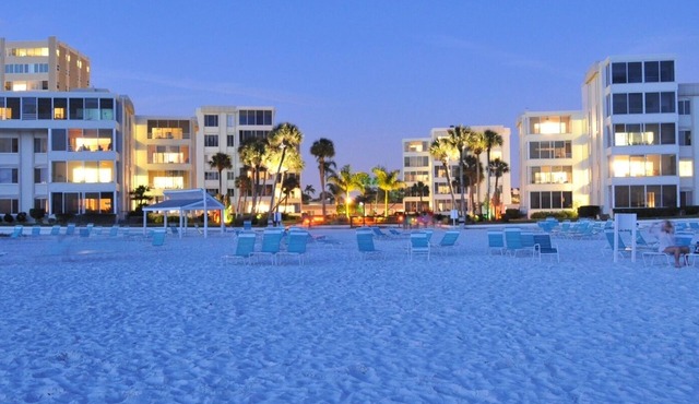 Island House Beach Resort V10
