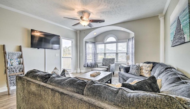 Kid-Friendly Condo with Grill about 5 Mi to Beach