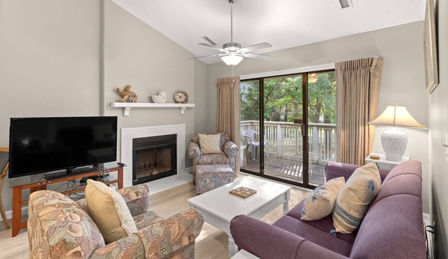 Kingston SJP 13D 2nd floor Villa w/pool/beach