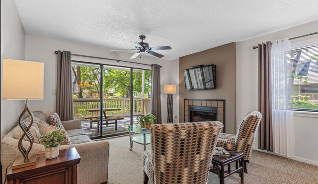 Kingston WHP 6C Ground level Villa w/pool/beach