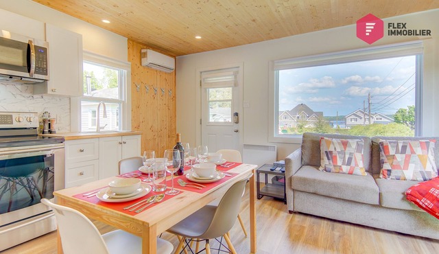 ⭐ L'Ancre-Dorée de Chalet Memphré ⚓ Southière Beach in Magog ⭐