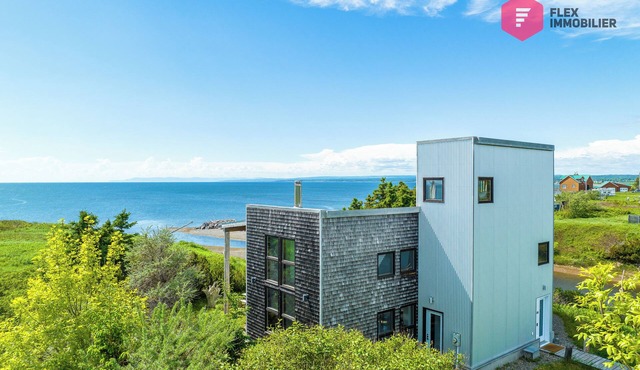 La Maison de l'Échouerie on Chaleur Bay Seaside 🏖️