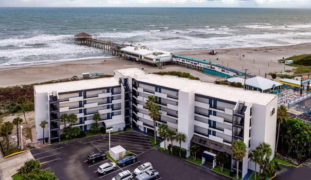La Quinta by Wyndham Cocoa Beach Oceanfront