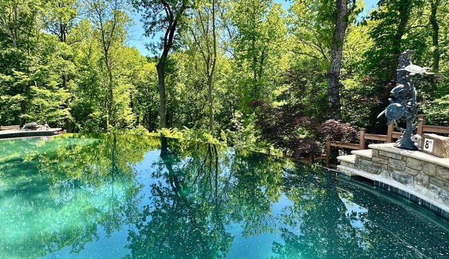 Labor Day Crab Feast – Infinity Pool, 4,000 Acres, Hiking & Guided Fishing Tours