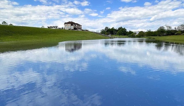 Lakefront B&B Room w/Private Island Access + Breakfast Included