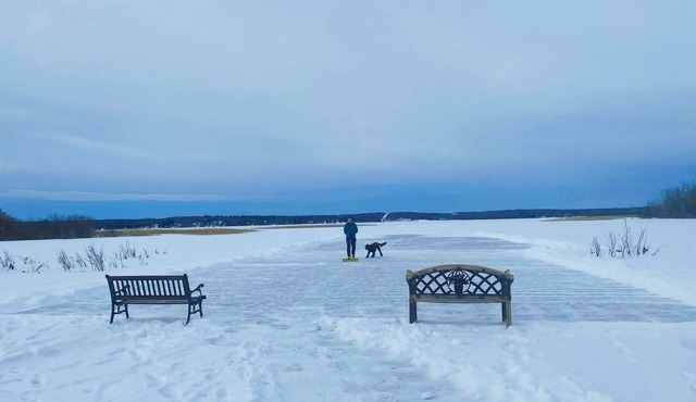 Lakefront Cabin on LacLaNonne! Perfect year round with ice & summer fishing!