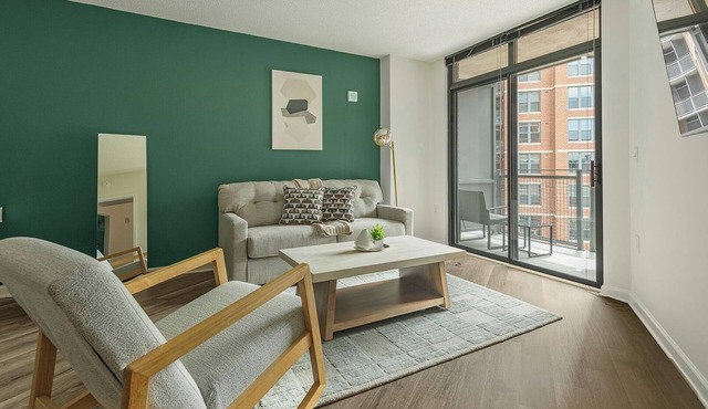 Landing | Amazing 2BD, Gym, Courtyard