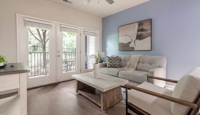 Landing | Beautiful 1BD, Pool, Gym