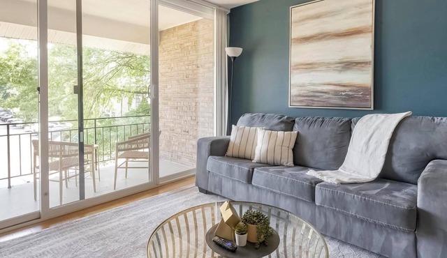 Landing | Modern 2BD, Gym, Pool