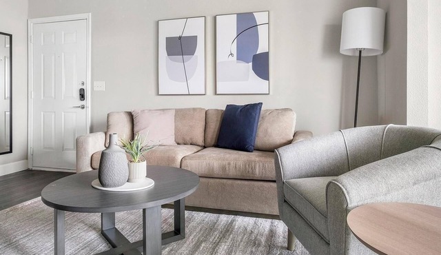 Landing | Stunning 1BD, Pool, Clubhouse