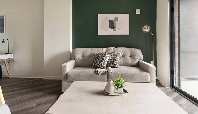 Landing | Stylish 1BD, Courtyard, Gym