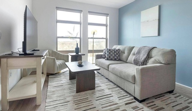 Landing | Stylish 2BD, Pool, Game Room