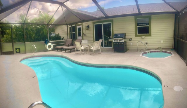 Large Breed Dog-Friendly Home with Private Heated Pool & Hot Tub