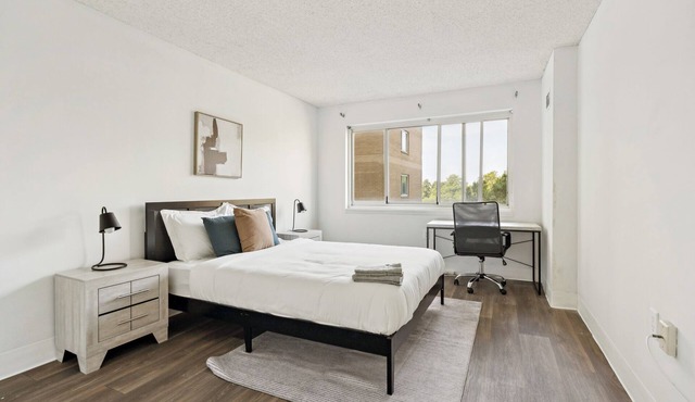 Legacy at Imperial Village 606 I 1 Bed 1 Bath