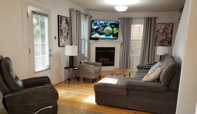 LiLi Rose, entire house, 4 bedrooms, 2 bathrooms, downtown