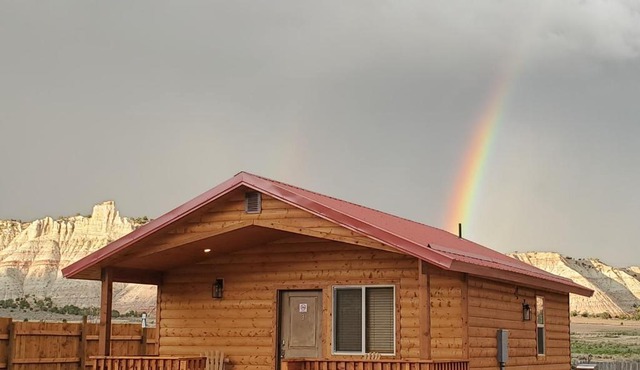 Log Cottages at Bryce Canyon #3